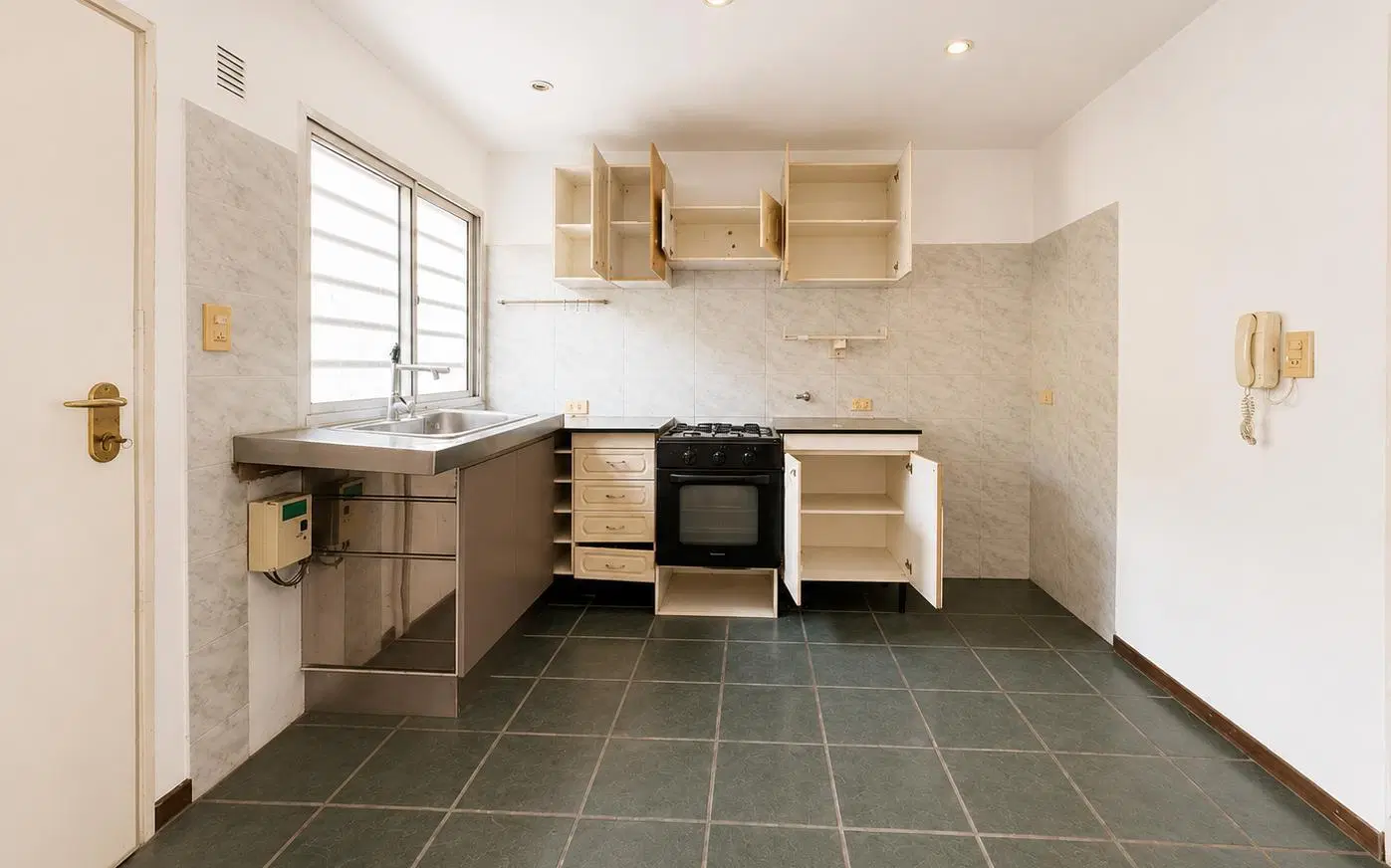 CASA EN VENTA Calle 27 entre 462 y 463 - City Bell 5