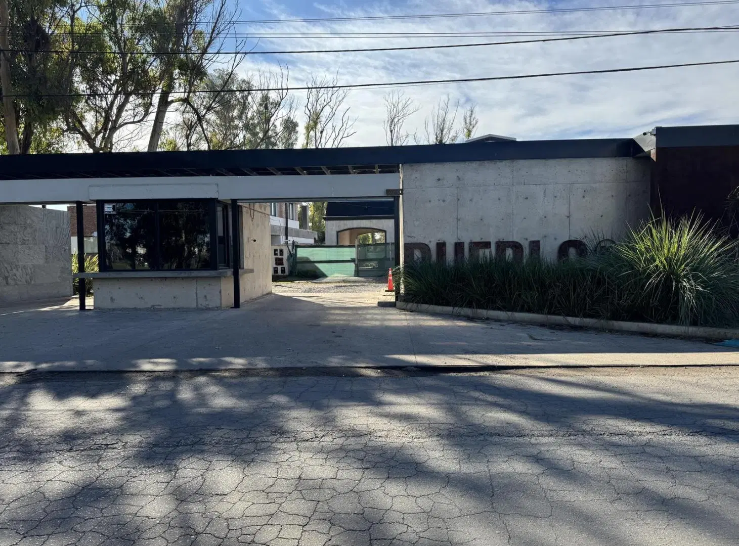 Lote en venta de 401 m2 en Barrio cerrado Pueblo DC I, calle 133 entre 505 y 506 4