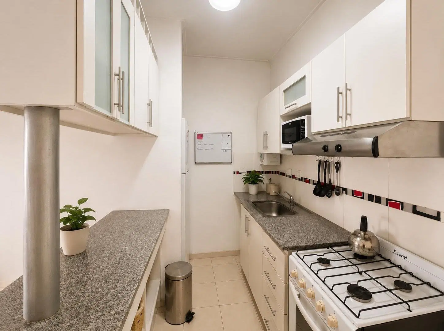 VENTA DEPTO 1 DORM. PLANTA BAJA AL FRENTE - PATIO Y COCHERA - Calle 20 e/ 32 y 33 La Plata 8