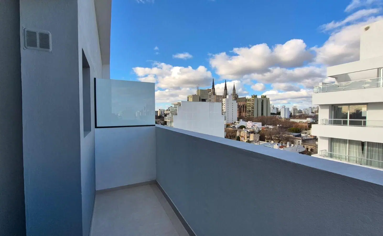 Departamento a estrenar, Semipiso 1 Dormitorio + Cochera 8 vo piso ALARO 8