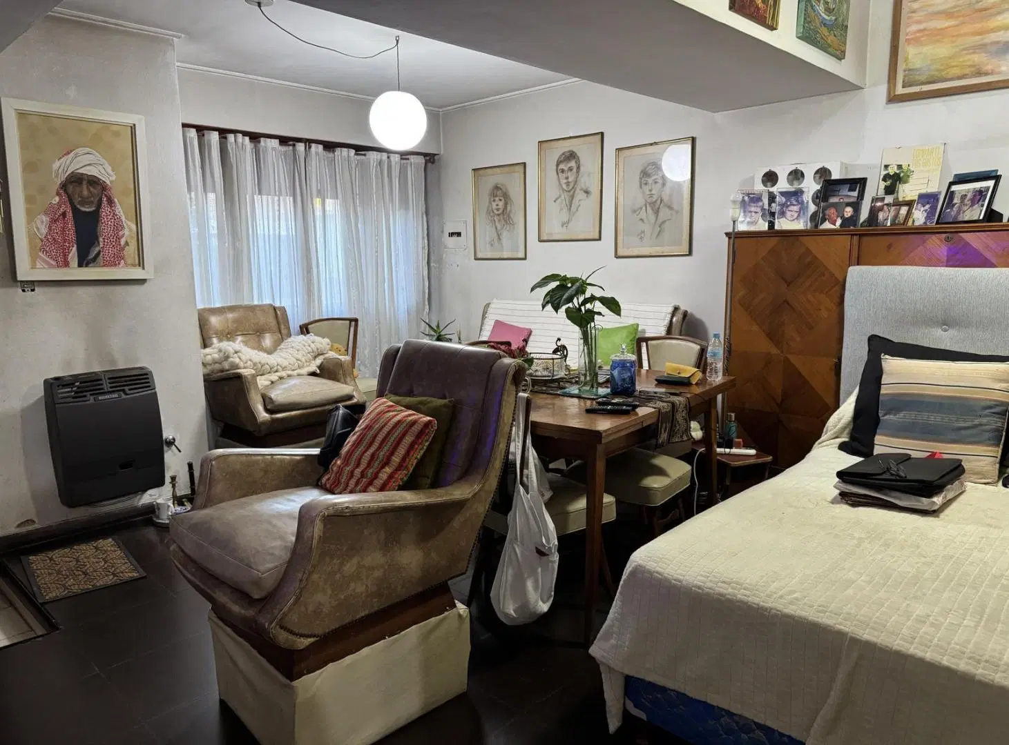 PH,TIPO CASA,3 DORM COCHERA PZA 19 de Nov (44 Y 25) LA PLATA 1