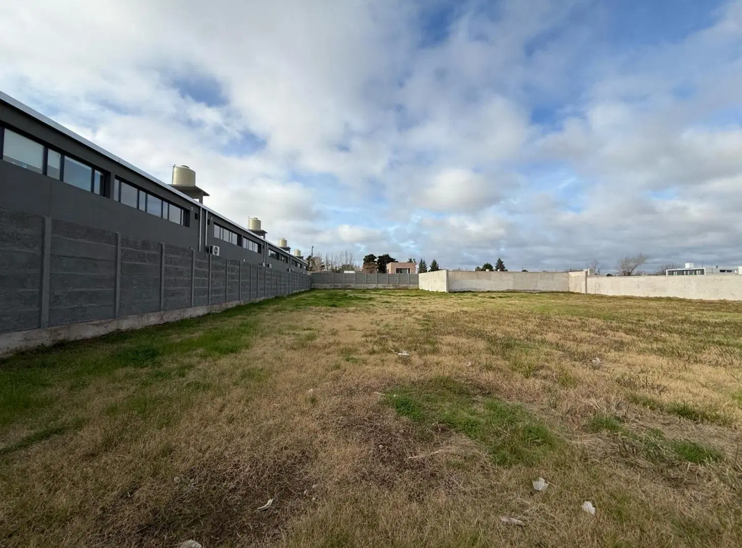 LOTE EN VENTA EN BARRIO DON ALBERTO - 505 entre 31 y 132 1