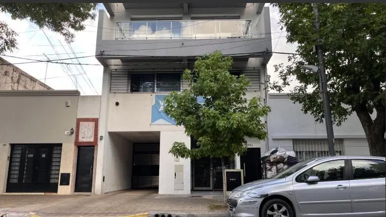 Semipiso 1 Dormitorio con Cochera y Baulera | Apto Crédito | La Plata 1