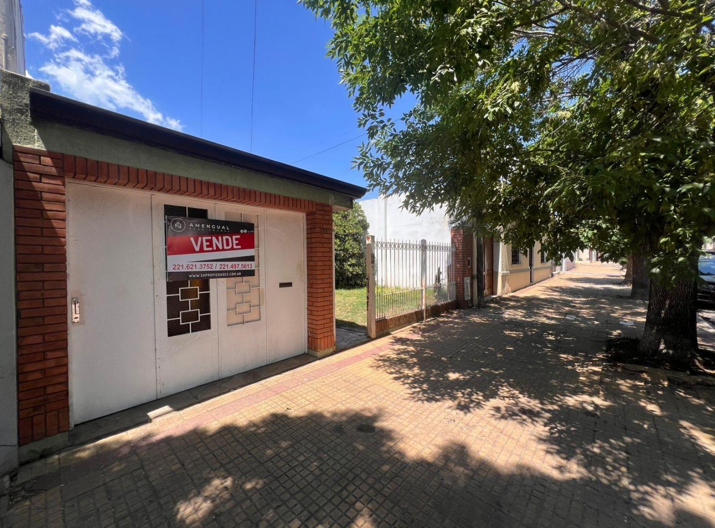 Foto de Casa en Venta 3 dormitorios más estudio en La Loma -28 entre 39 y 40, imagen 2