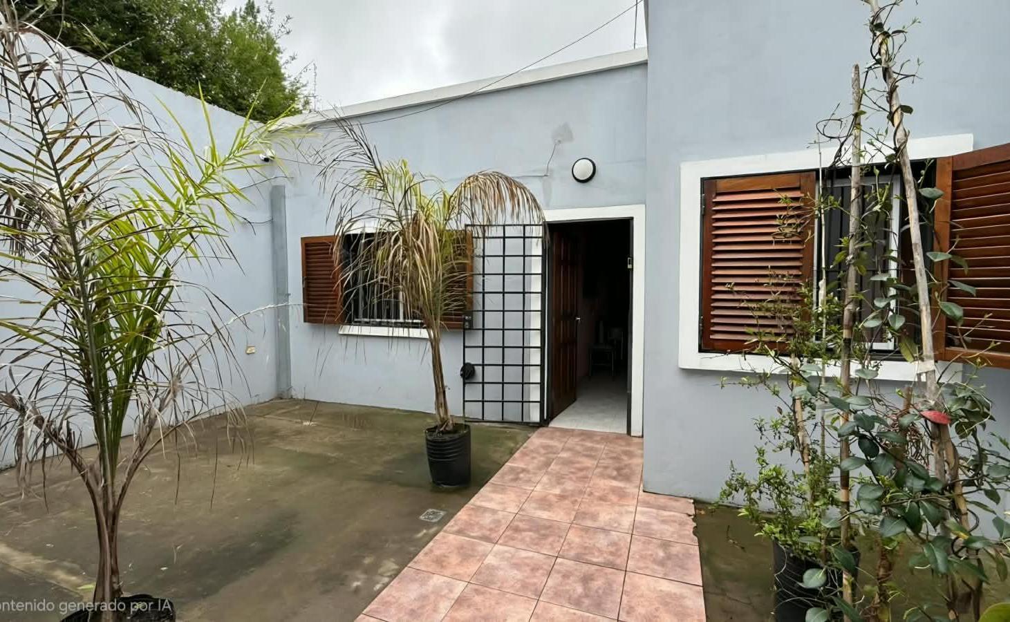 Foto de Casa en venta en City Bell, de 4 dormitorios - Calle 455 y 30., imagen 1