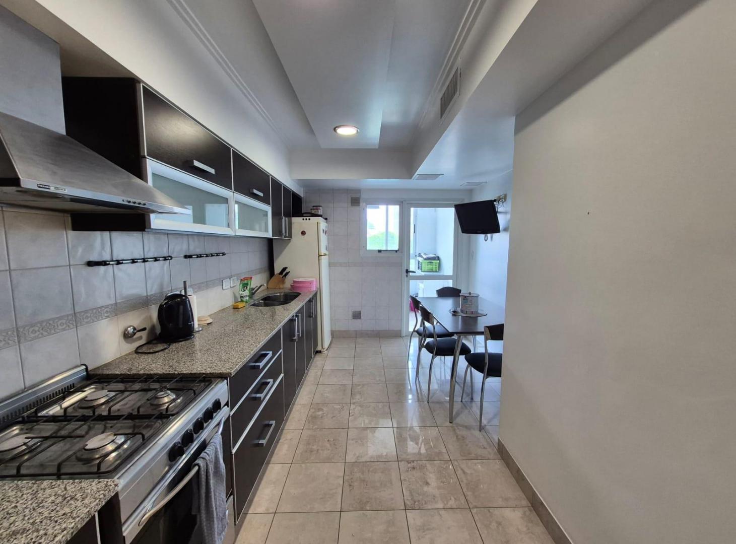 Foto de ALQUILER DEPARTAMENTO (PISO)- 3 DORMITORIOS COCHERA - La Plata., imagen 5