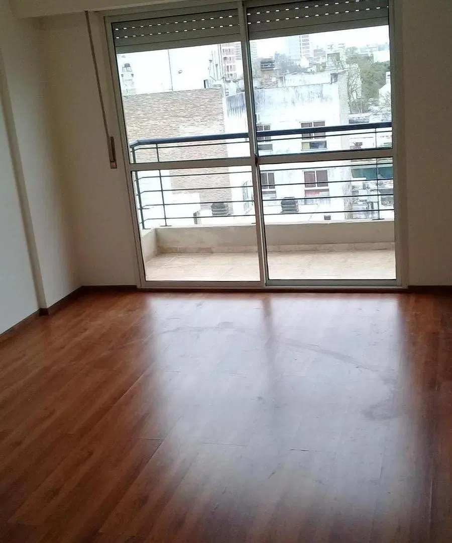 VENTA - Crespo / Urquiza - 1 dorm 5