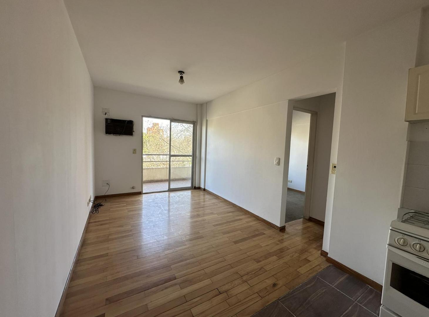 Foto de ALQUILER - Bv. Oroño / Santa Fe - 1 dorm, imagen 1