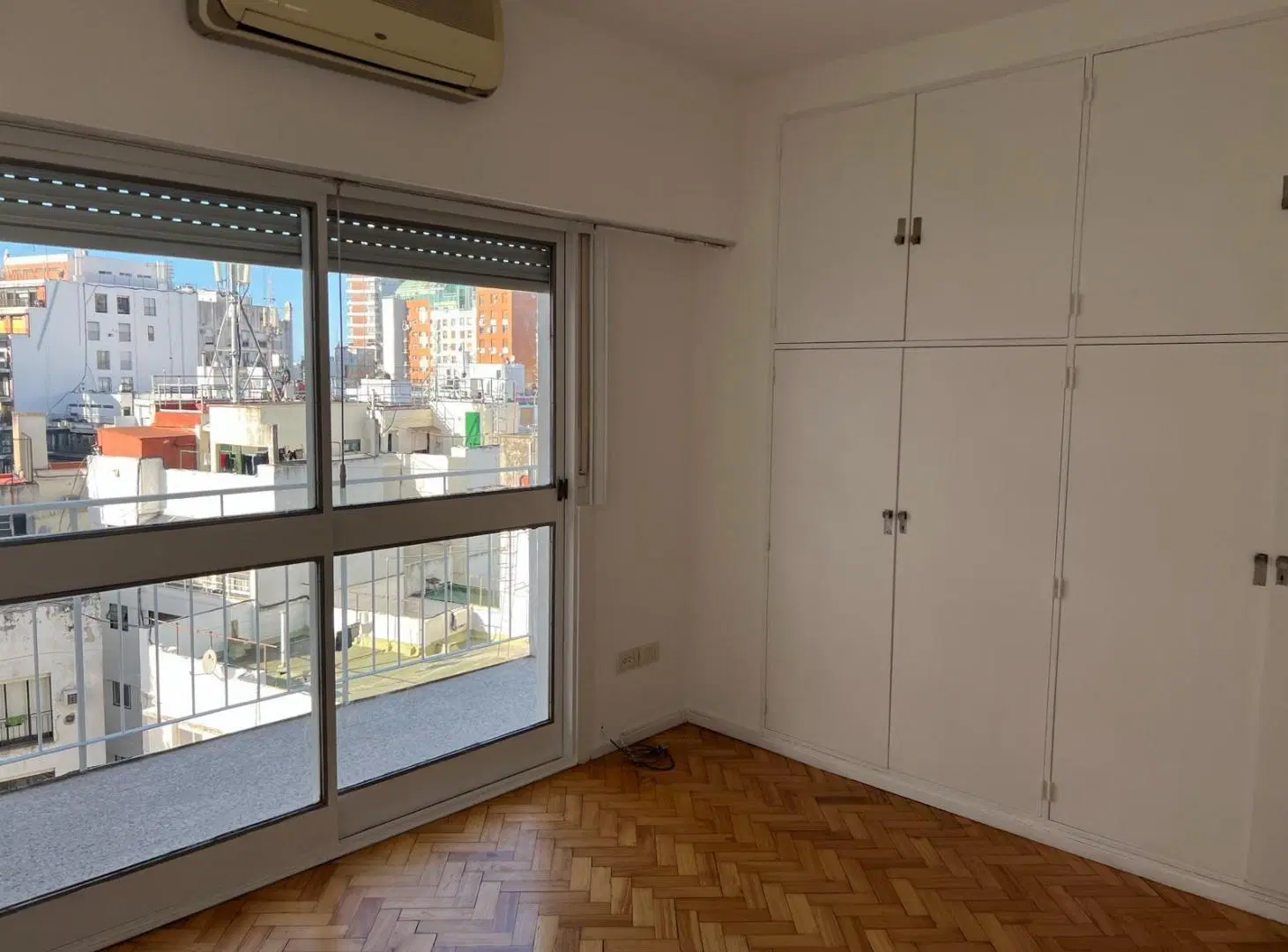 Alquila departamento de tres ambientes con lavadero independiente, Recoleta, CABA. 3