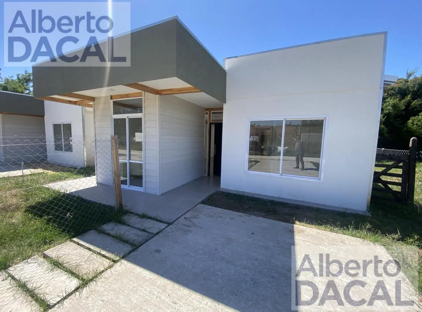 Casa a estrenar 2 dormi en barrio cerrado Garden sobre ruta 36 altura Arturo Segui 2