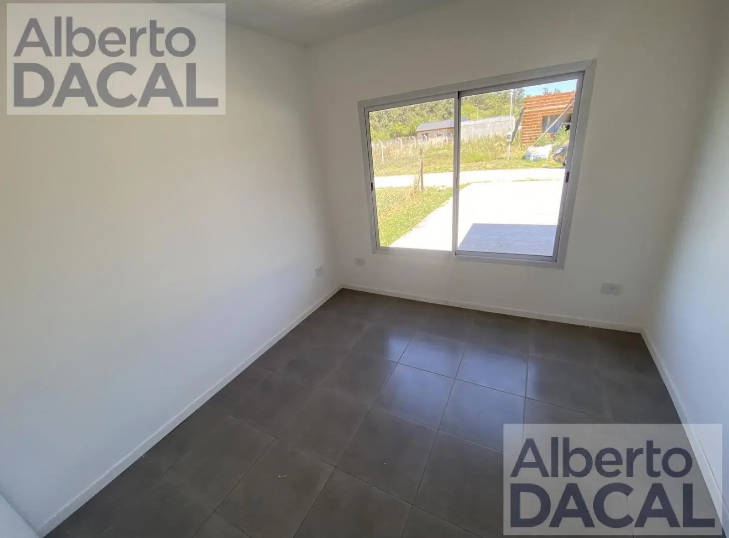 Casa a estrenar 2 dormi en barrio cerrado Garden sobre ruta 36 altura Arturo Segui 8