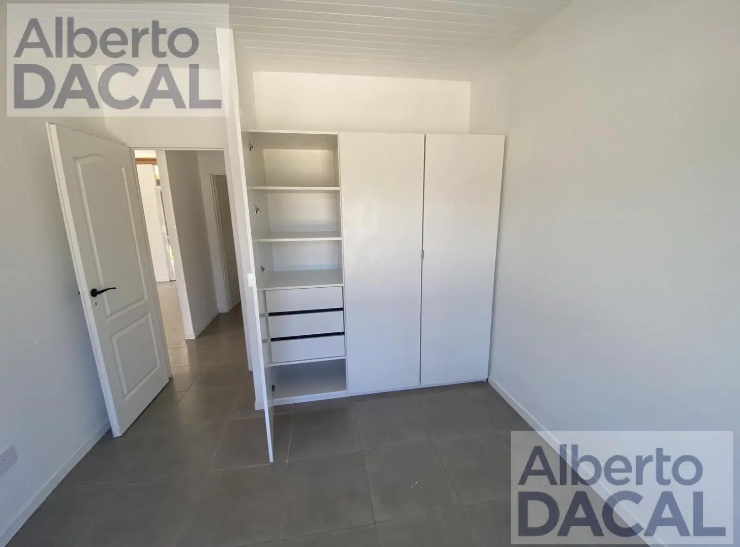 Casa a estrenar 2 dormi en barrio cerrado Garden sobre ruta 36 altura Arturo Segui 4