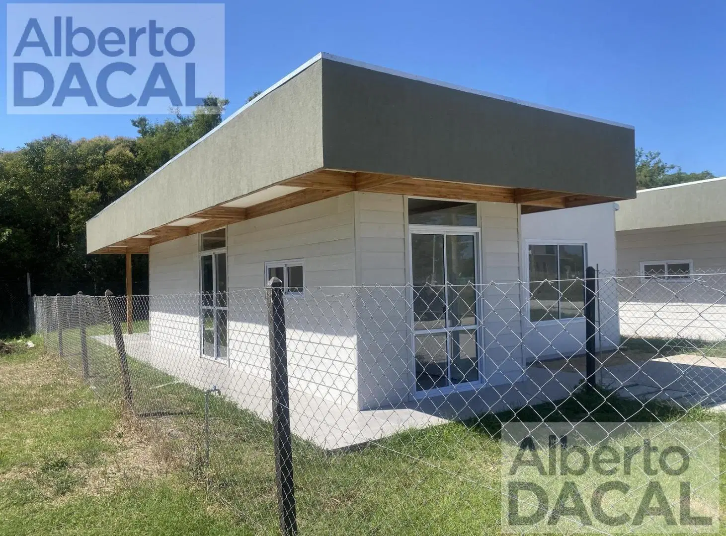Casa a estrenar en barrio cerrado Garden sobre ruta 36 altura Arturo Segui 3