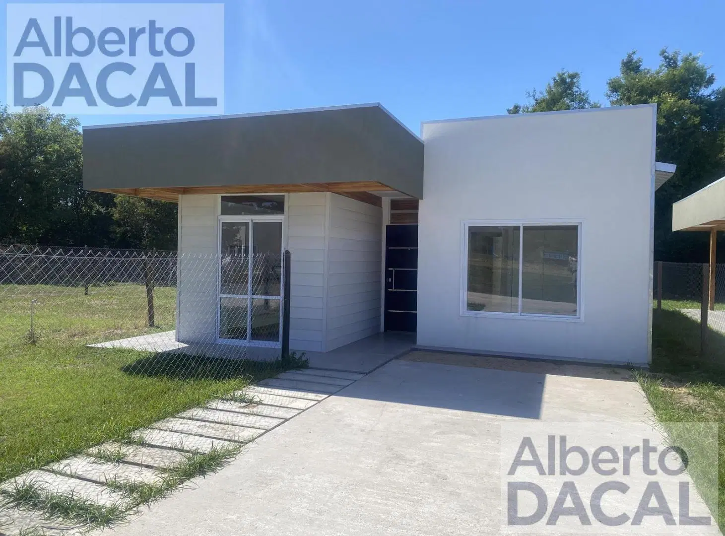 Casa a estrenar en barrio cerrado Garden sobre ruta 36 altura Arturo Segui 2