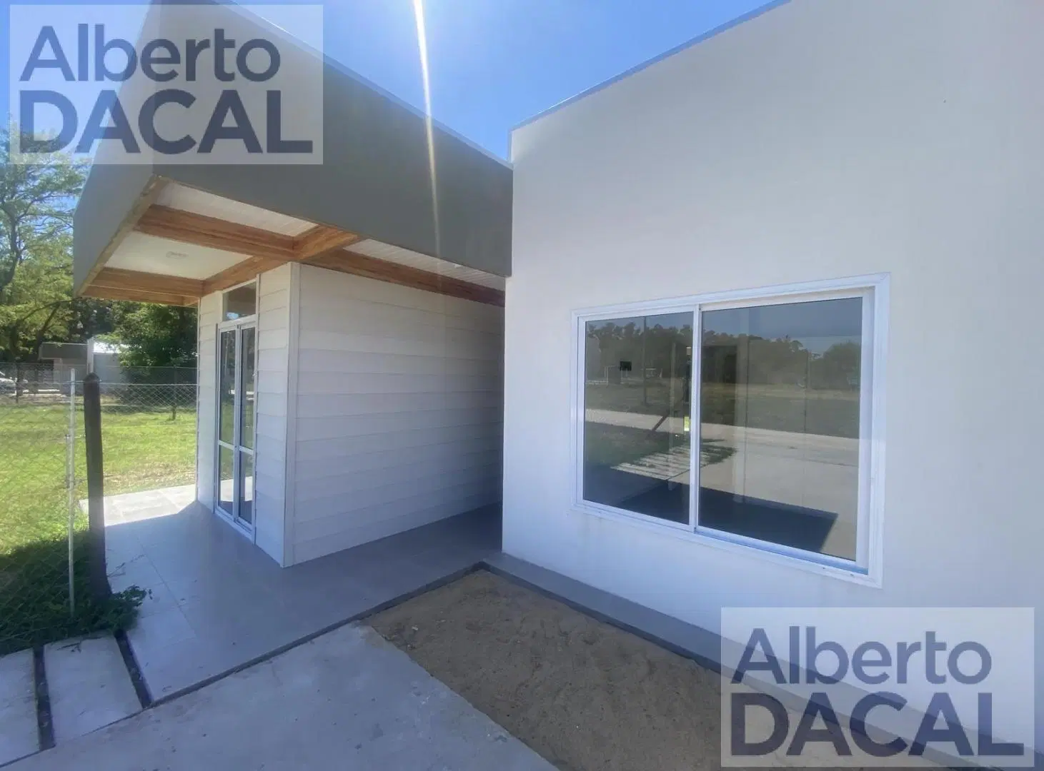Casa a estrenar en barrio cerrado Garden sobre ruta 36 altura Arturo Segui 1