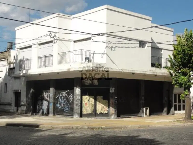 Local - La Plata 3