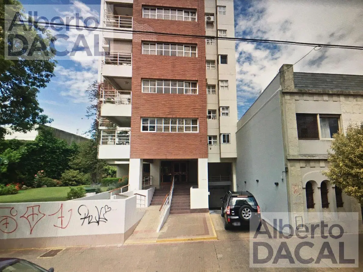 Cochera - Microcentro 2