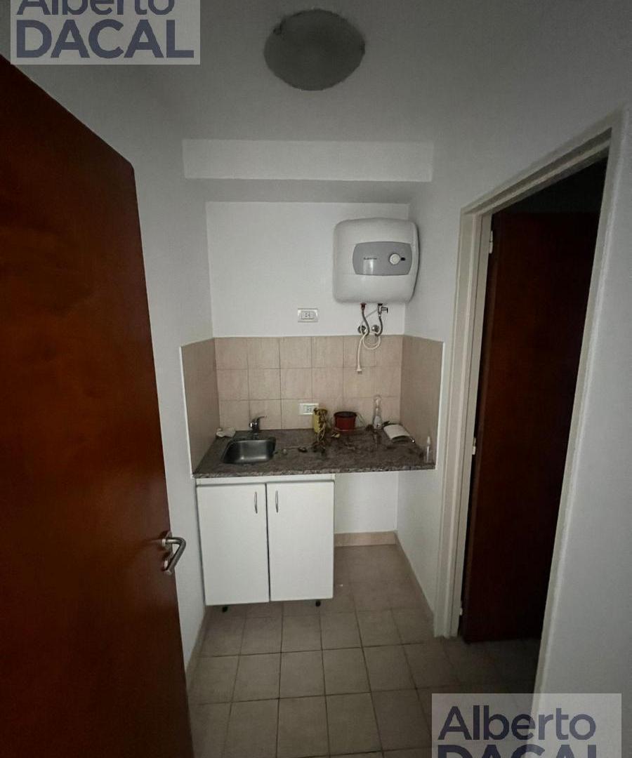 Foto de Oficina en calle 12 esq. 47 n°845 9A, imagen 3