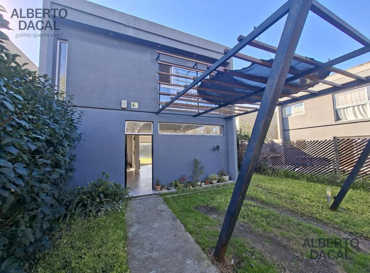 Casa DOS DORMITORIOS CON PILETA 8