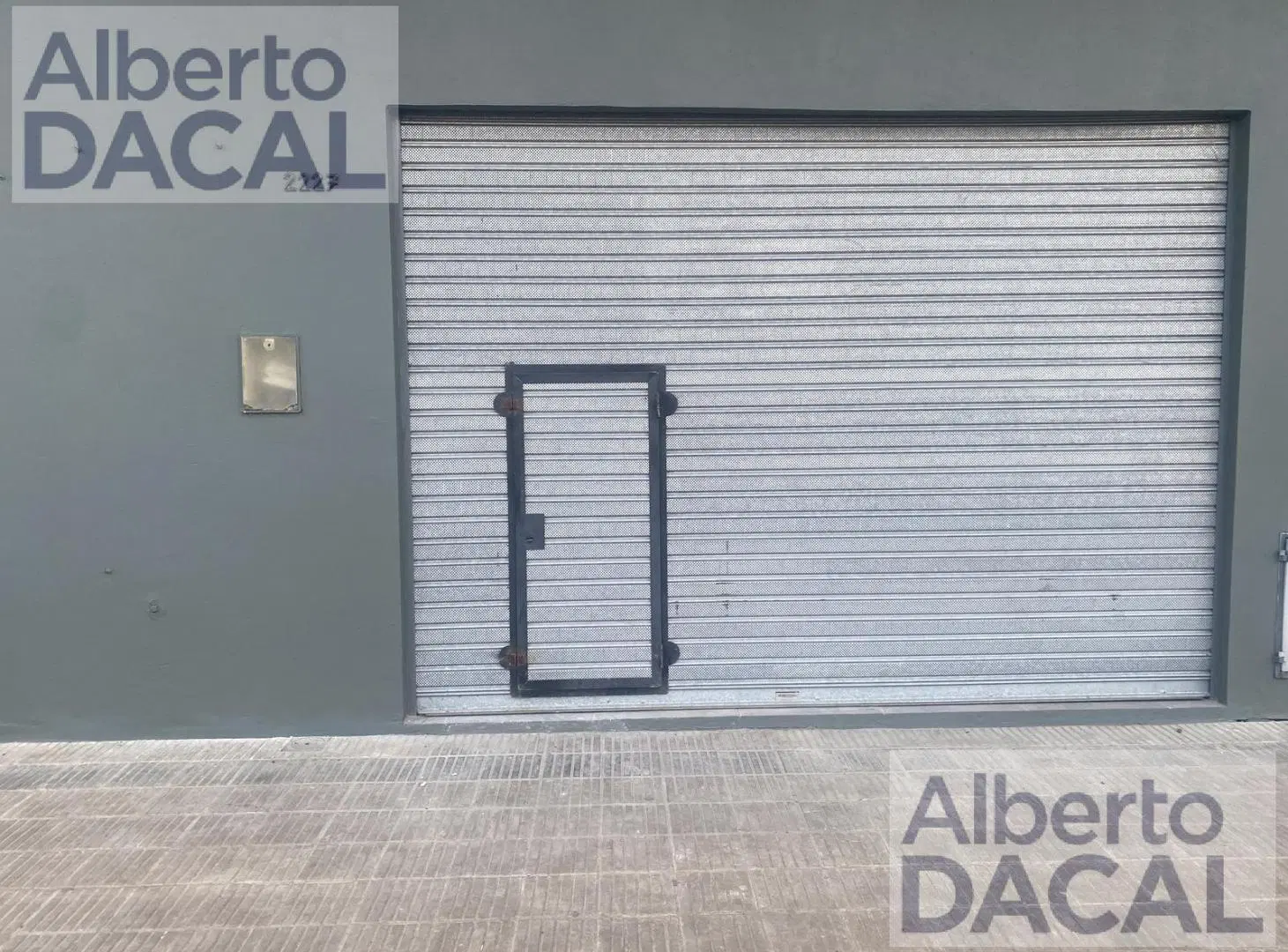 Local - Manuel B Gonnet 8