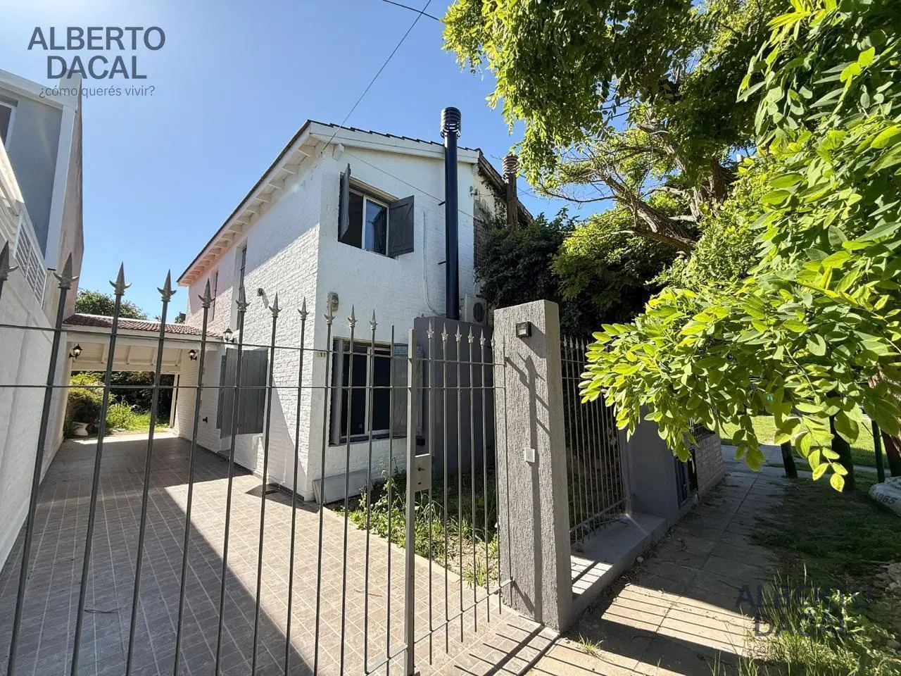 DUPLEX CON CPCHERA DOS DORMITORIOS 4