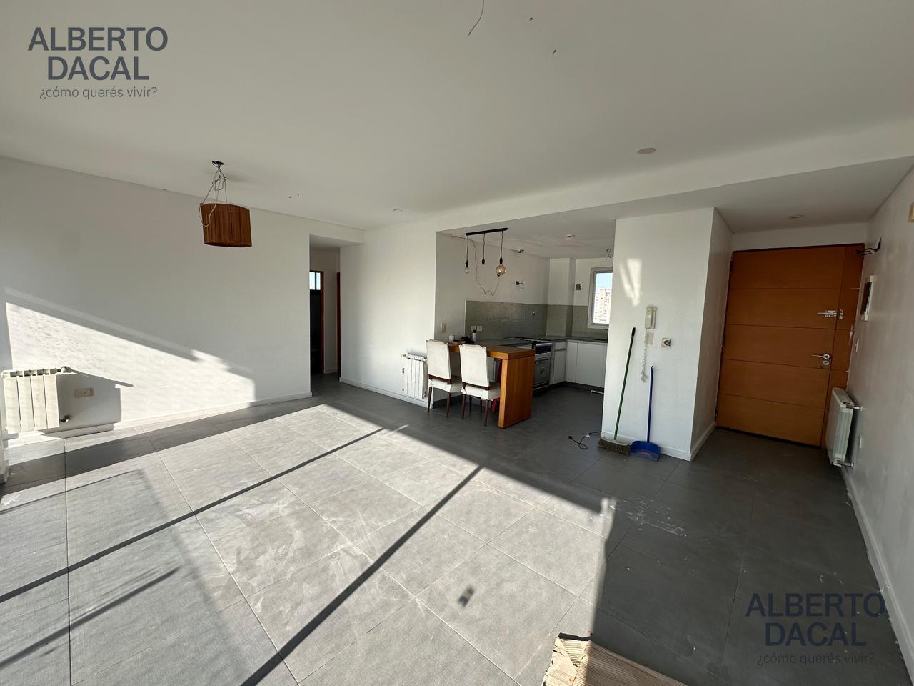 Foto de Departamento en alquiler en La Plata, imagen 2