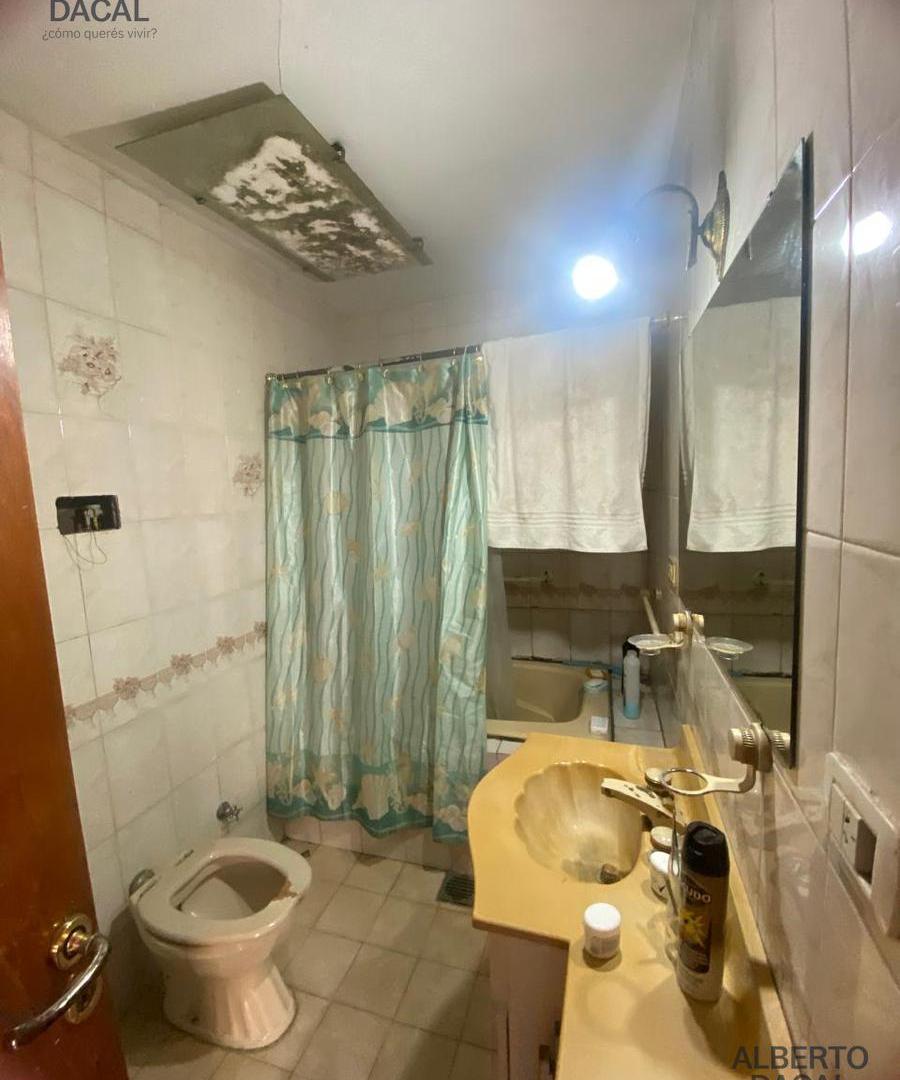 Foto de Casa con fines comerciales a refaccionar, imagen 3