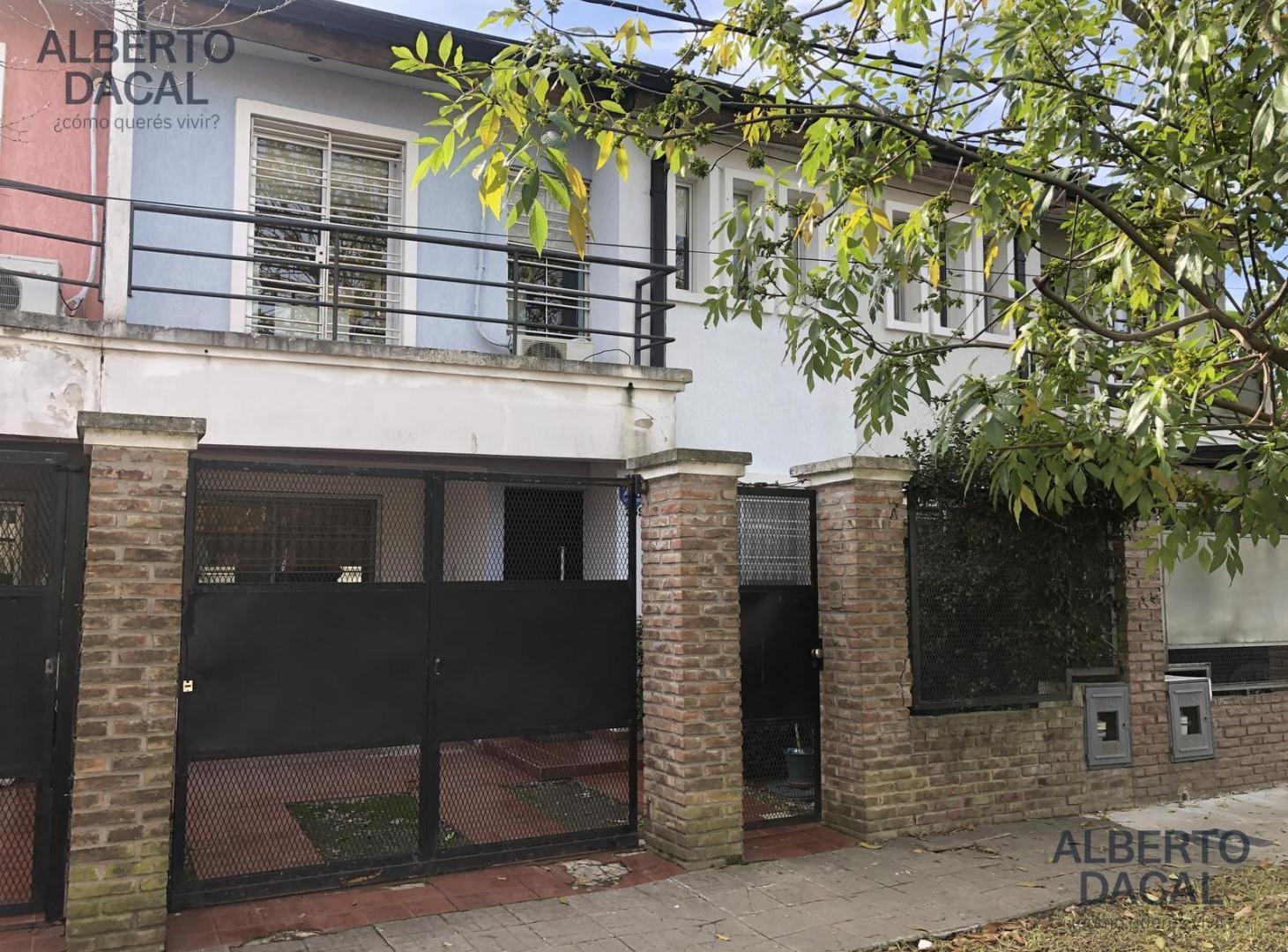 Foto de Casa / Duplex - 3 dor. -Venta en City Bell, imagen 1