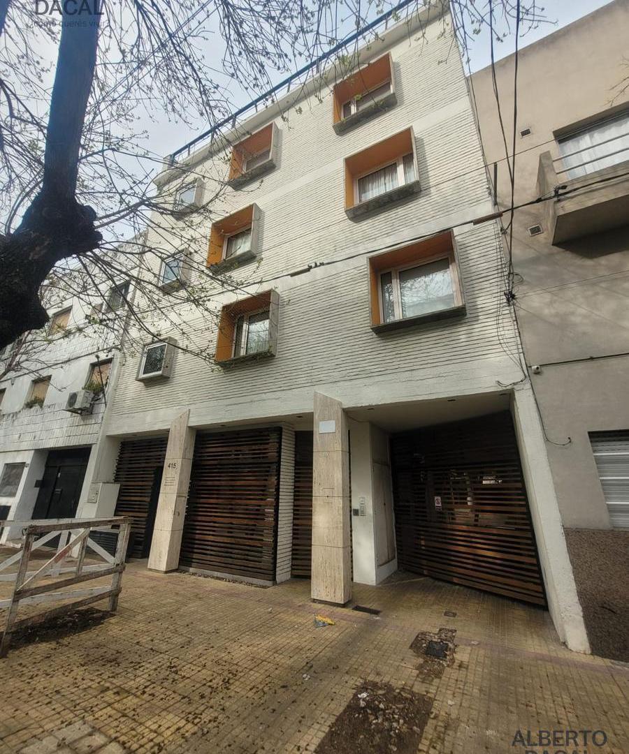 Foto de Departamento de 4 dormitorios con cochera cubierta, 3 baños, balcón, imagen 3