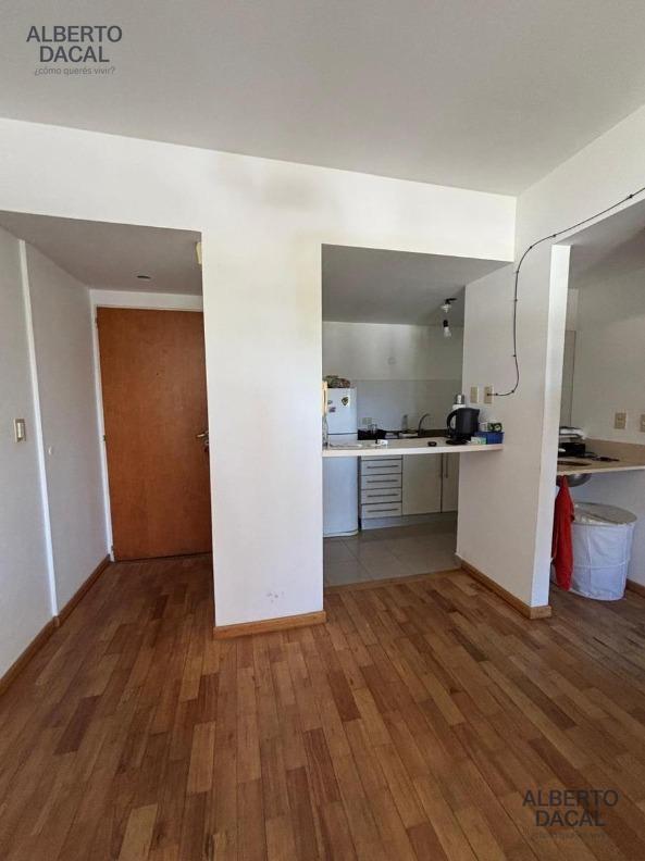 Foto de Departamento en venta en La Plata. 2 ambientes cercano a facultados., imagen 5