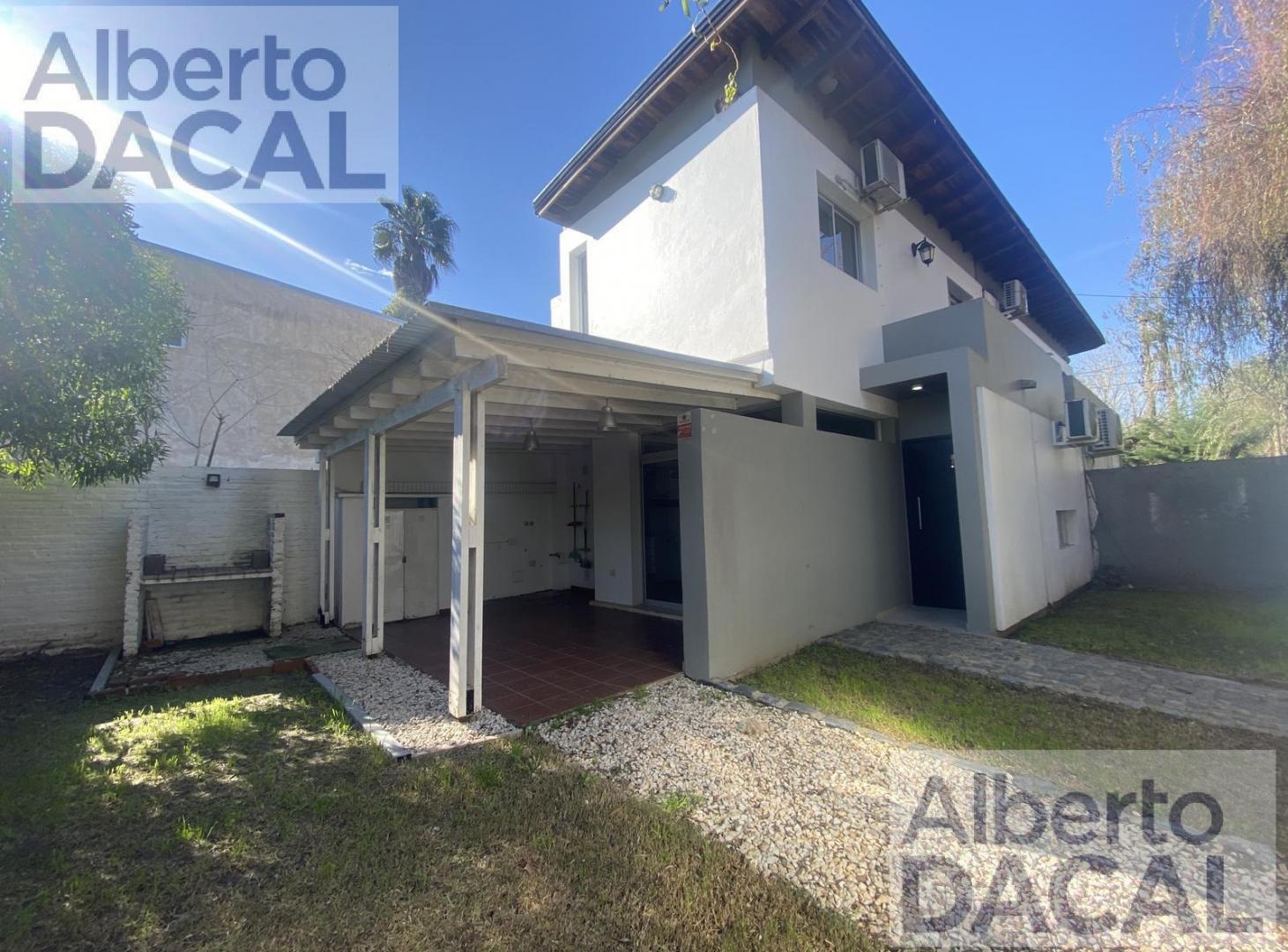 Foto de EXCELENTE DUPLEX EN CITY BELL PROX. A CENTRO EN IMPECABLE ESTADO. DOS, imagen 1