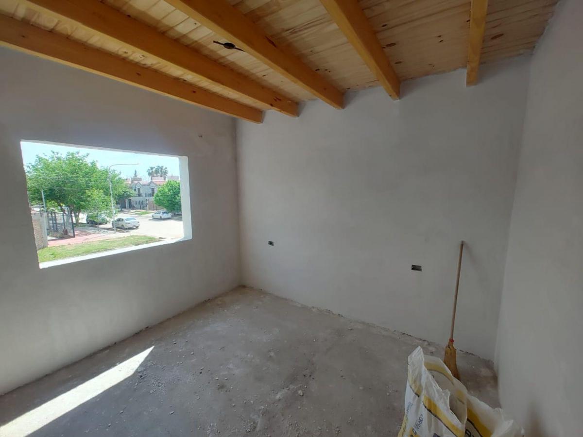 Venta Duplex Las Heras 2 Habitaciones con Cochera 1