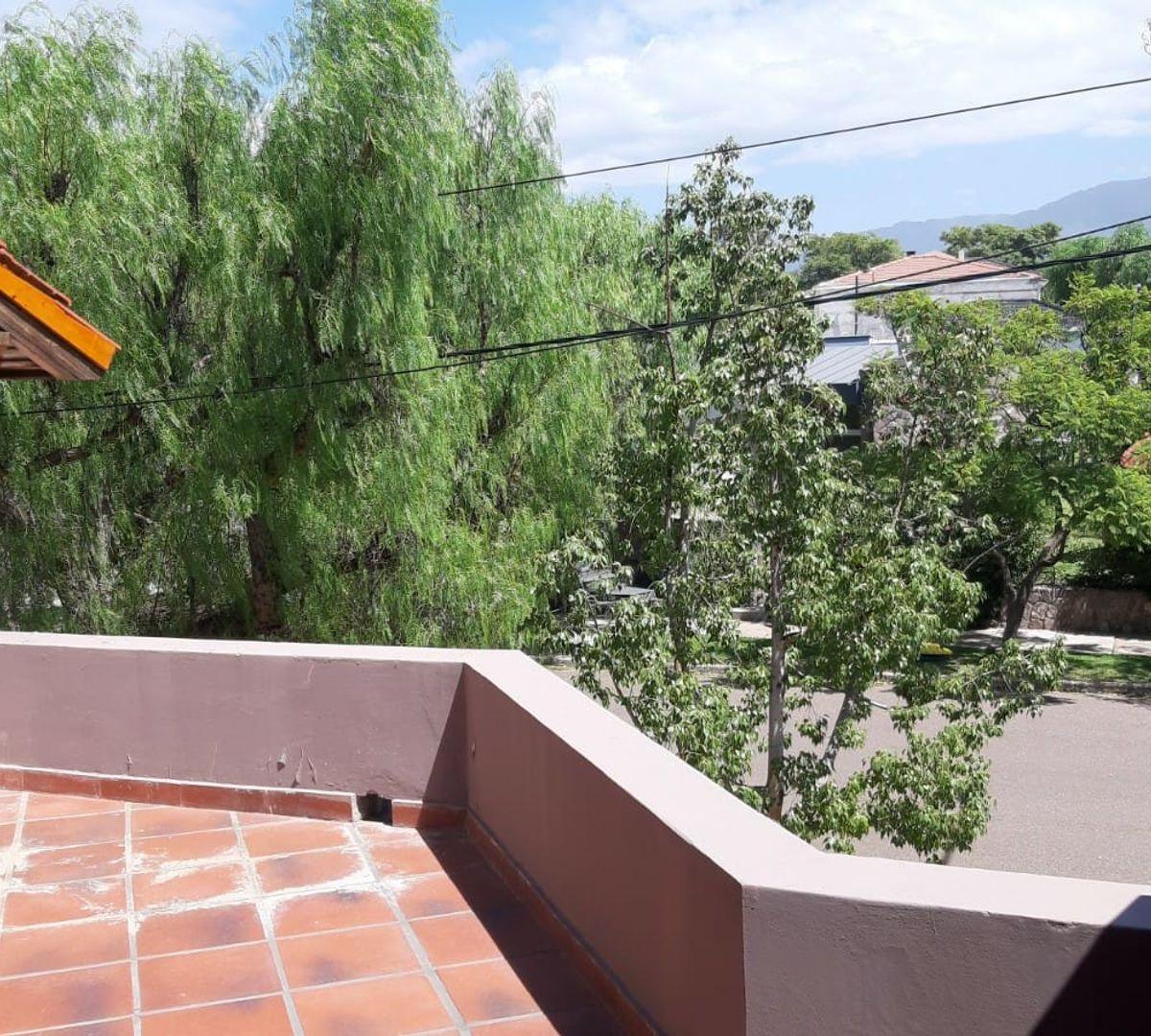 Venta Casa Dalvian Usd 4hab 4baños 5