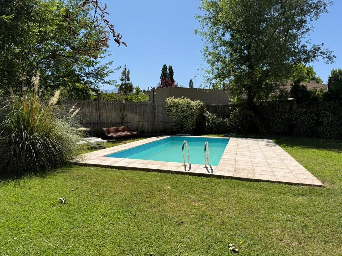 Venta Casa Chacras de Coria Callejon Privado 4