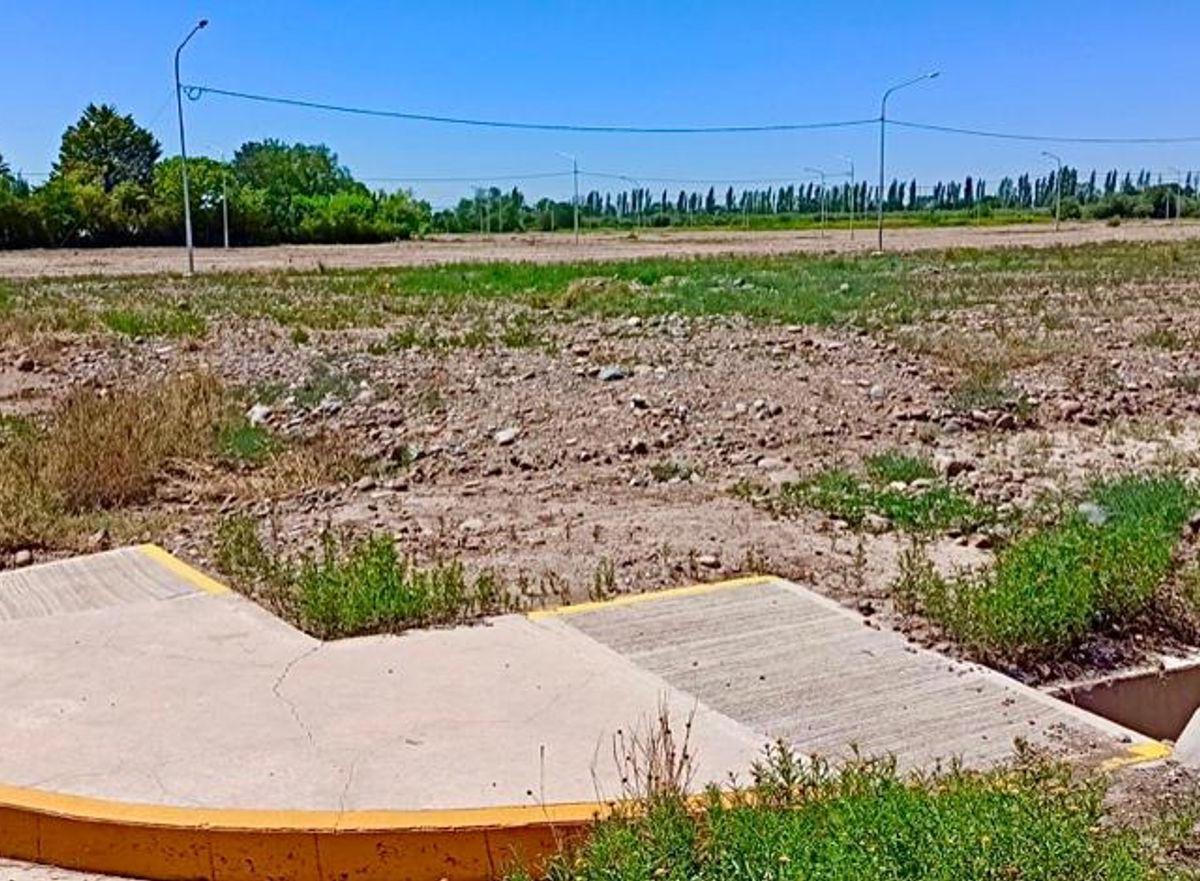Lote en Venta en Barrio Agua y Energía Plan 28 3