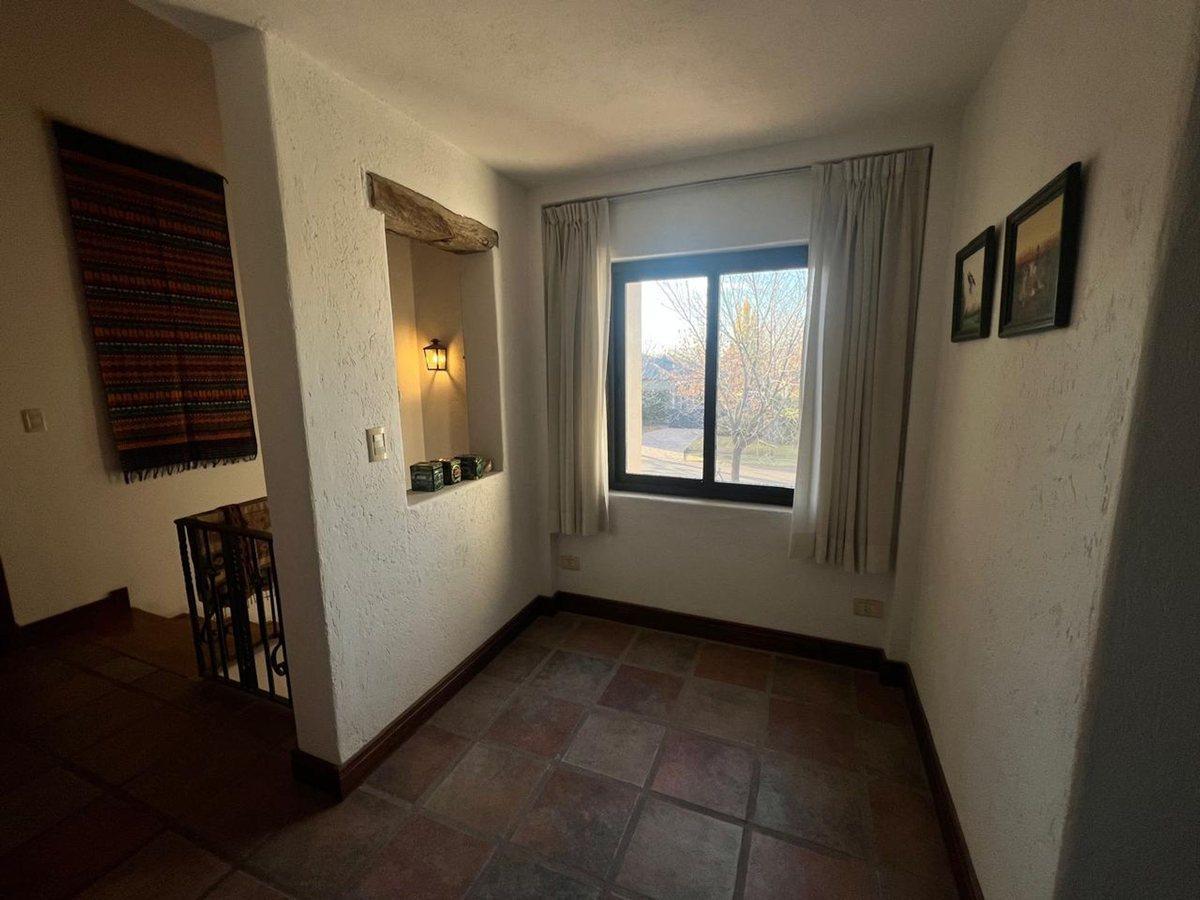 Venta Casa Barrio Privado Pueyrredón Luján de Cuyo 3