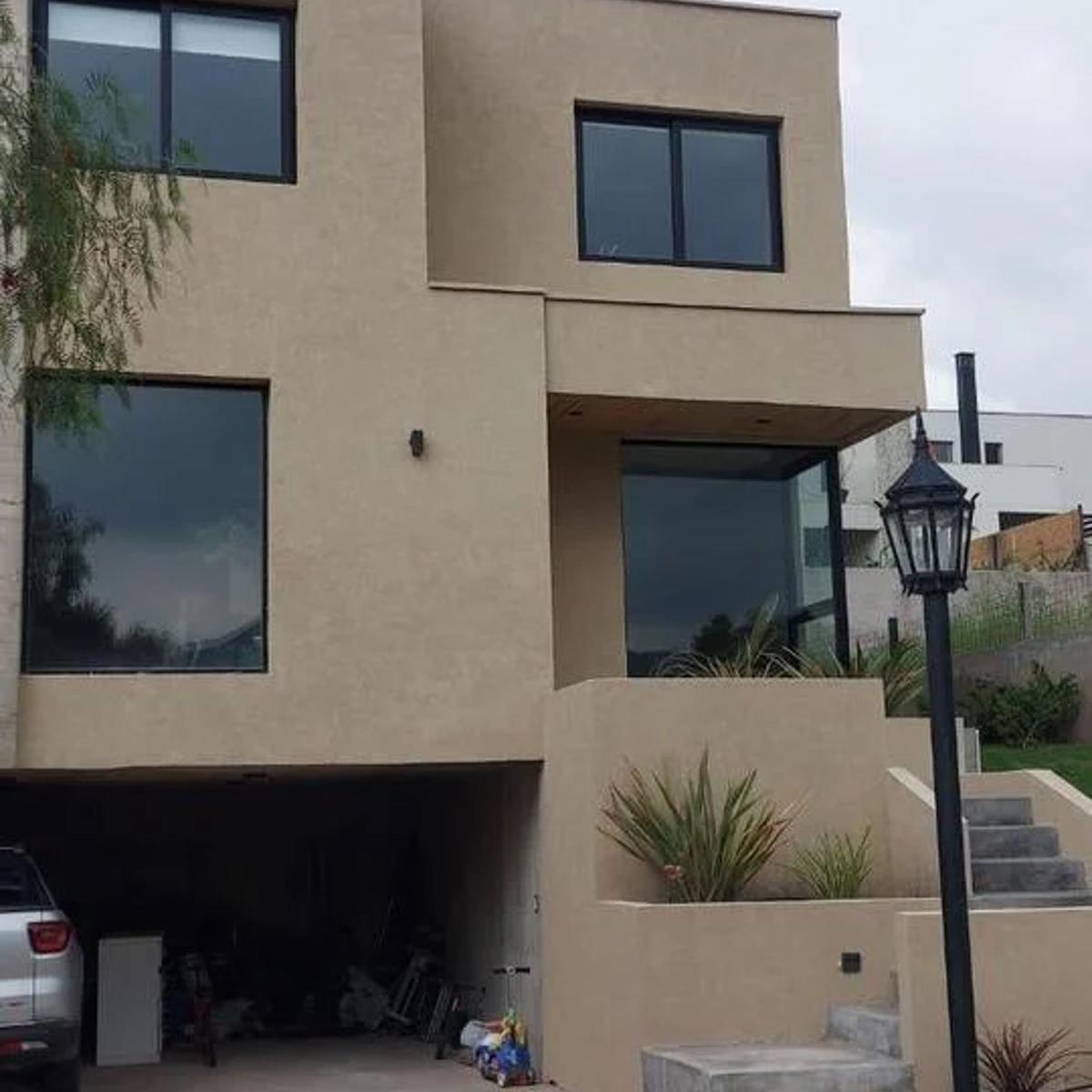 Casa en Venta Barrio Dalvian 2