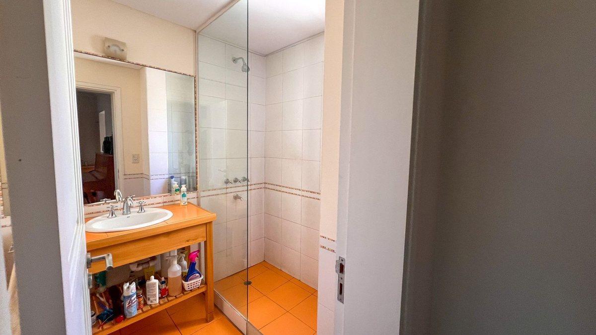 Casa de 6 Dorm. en Venta en Chacras de Coria 4