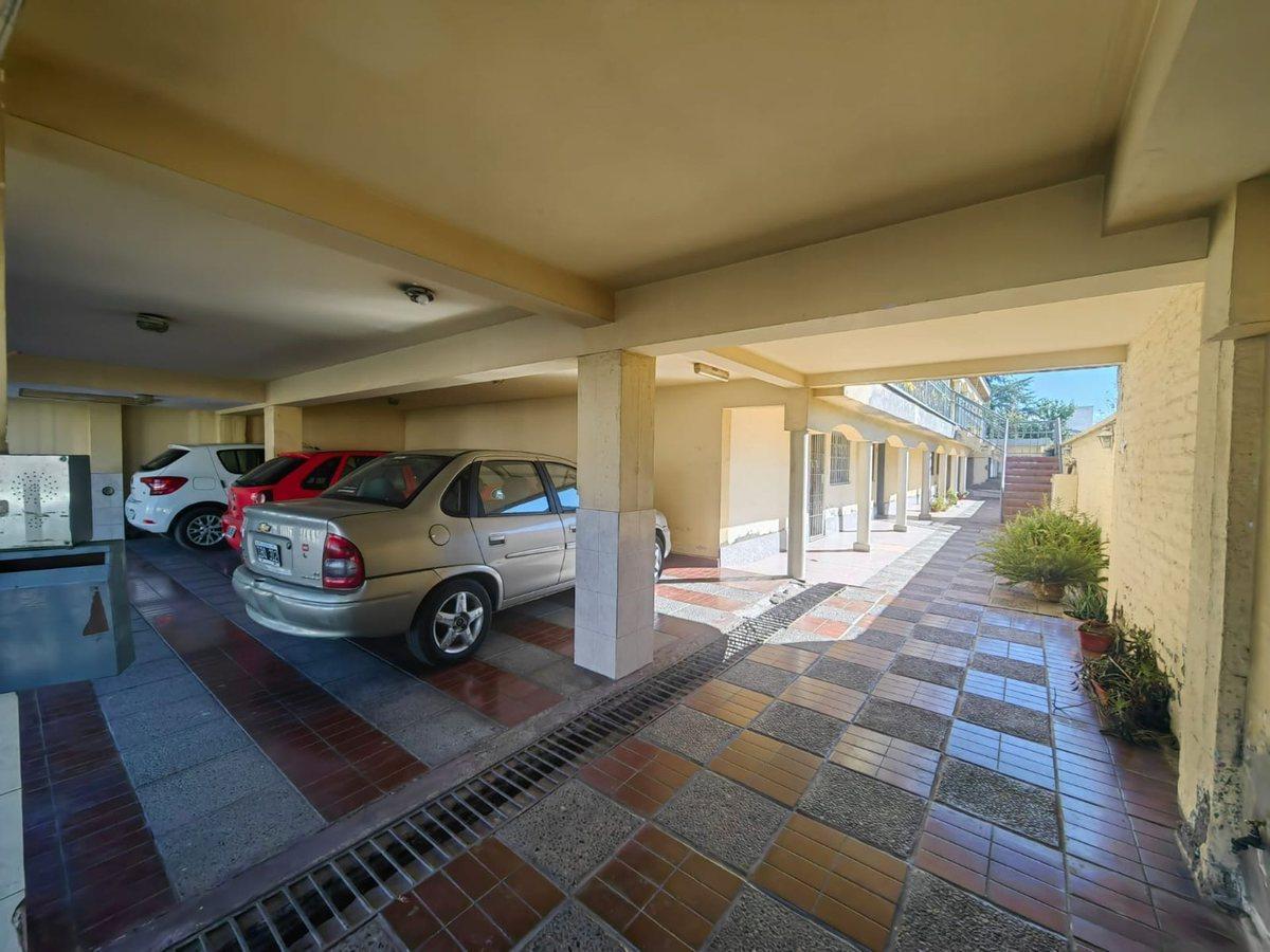 Venta Departamento con Cochera Dorrego Guaymallen 3