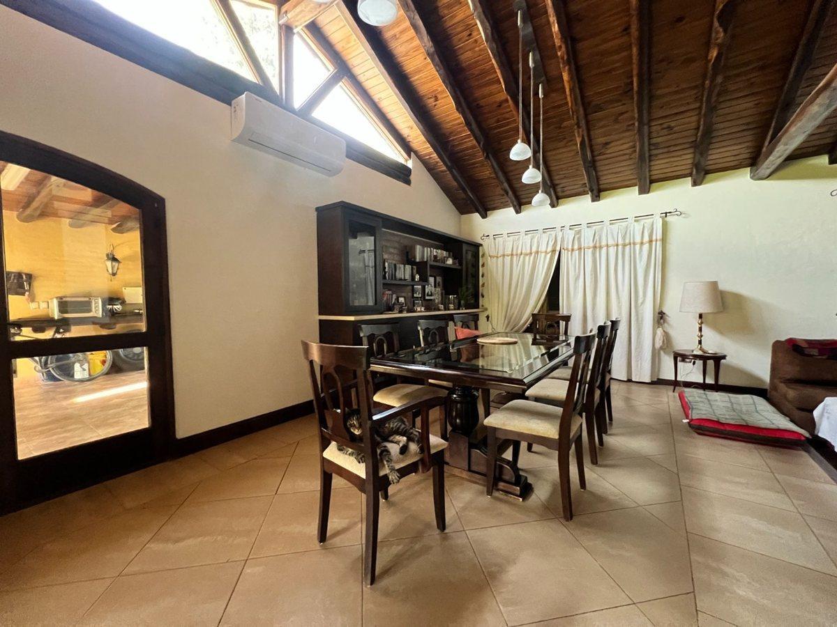 Casa en Barrio Privado Liceo I 4