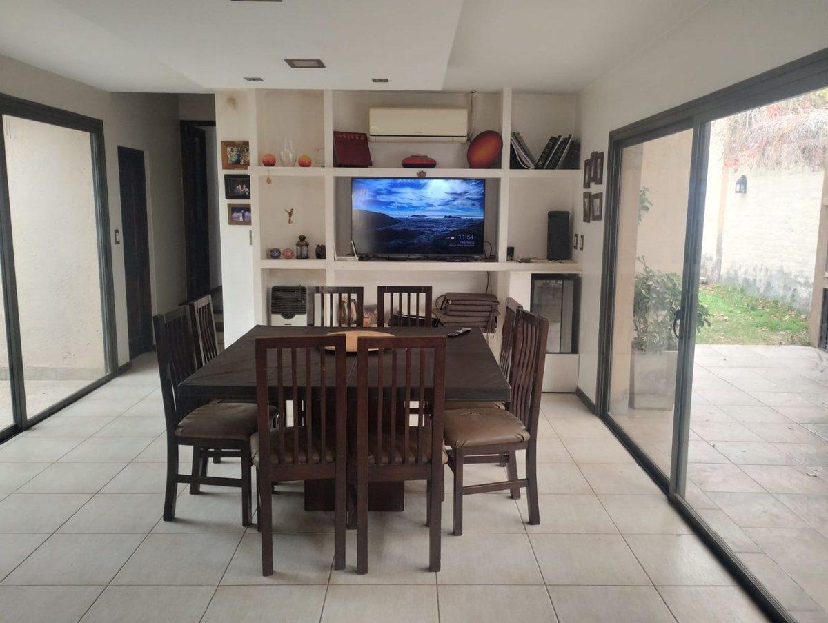 Venta Casa Frente Al Dalvian, Mendoza 1