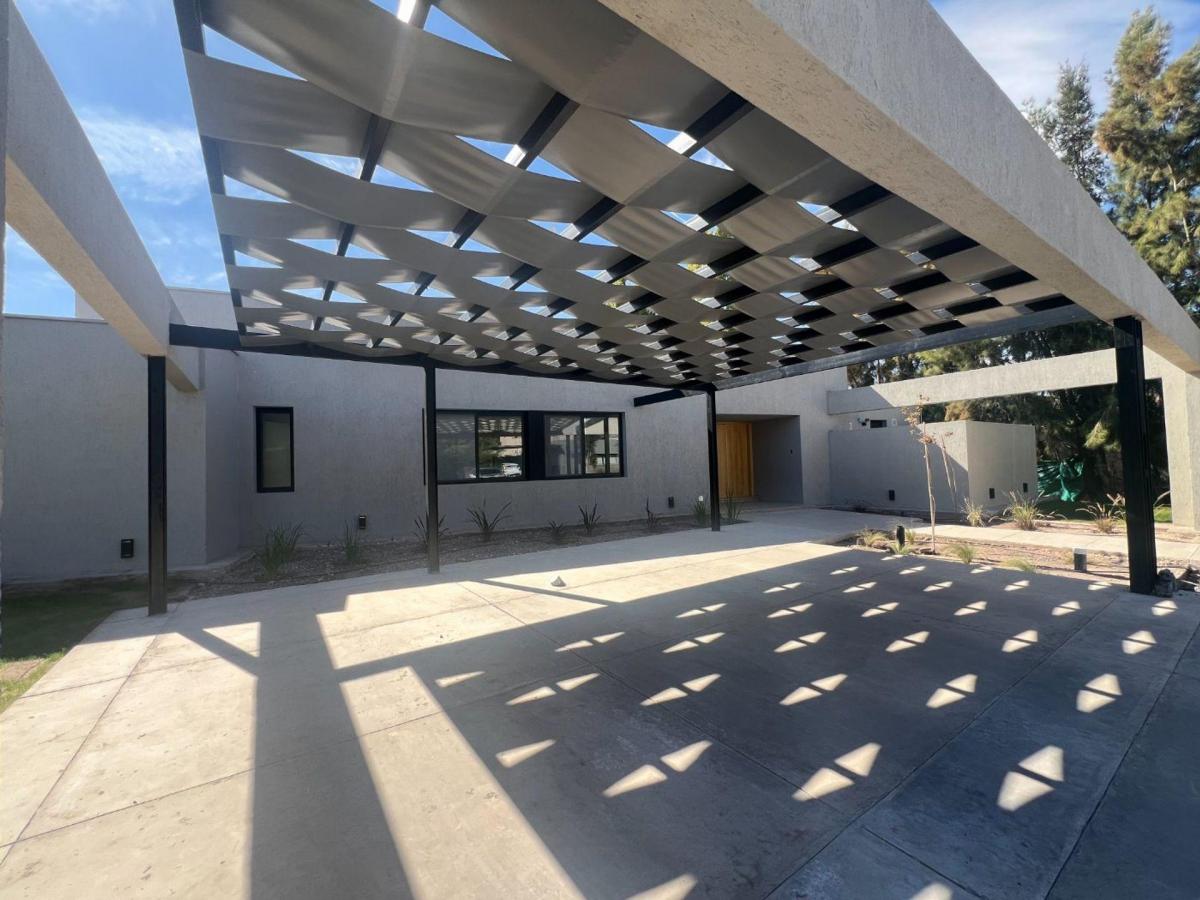 Casa en Venta en Barrio Privado Liceo Country 1 5