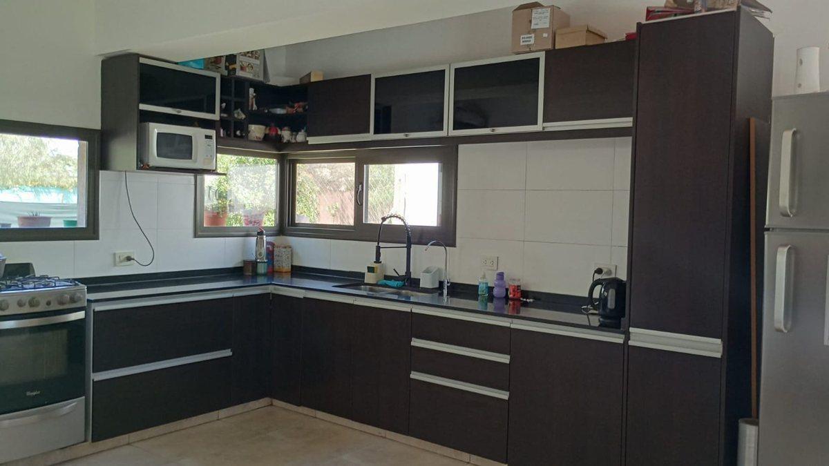Venta Casa B°terruños de Araoz 2 - 3 Dorm Maipu 2