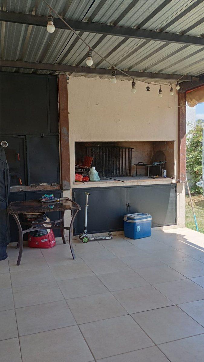 Venta Casa B°terruños de Araoz 2 - 3 Dorm Maipu 4