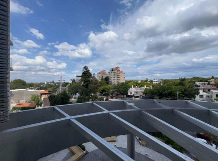 DEPARTAMENTO 2 AMBIENTES EN VENTA EN TORRE LELOIR 5