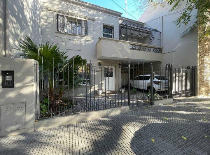 CASA EN VENTA CALLE 25 DE MAYO CIUDAD DE  MENDOZA 3