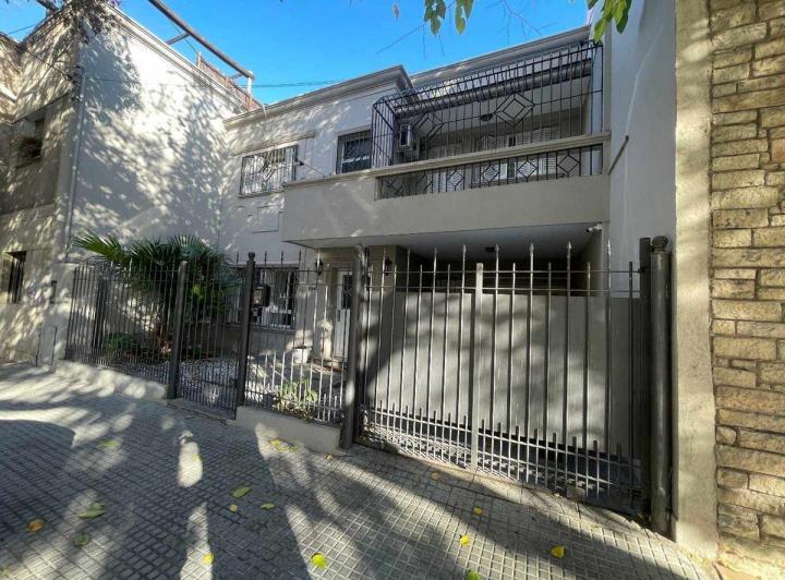 CASA EN VENTA CALLE 25 DE MAYO CIUDAD DE  MENDOZA 2