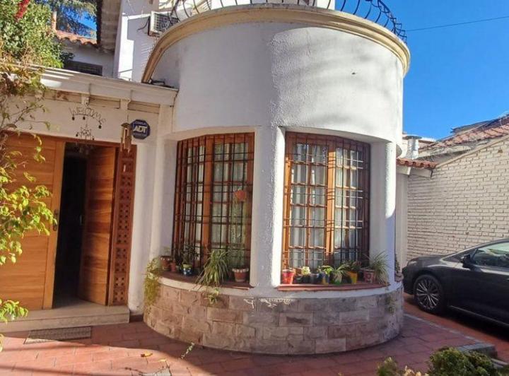 VENTA CASA EN CIUDAD DE MENDOZA 3