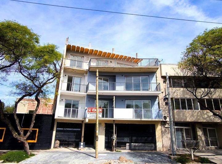 VENTA DEPARTAMENTO PENT HOUSE calle ARIZU BOMBAL S 2