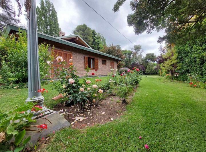VENTA DE CASA DE CATEGORIA EN CARRODILLA 3